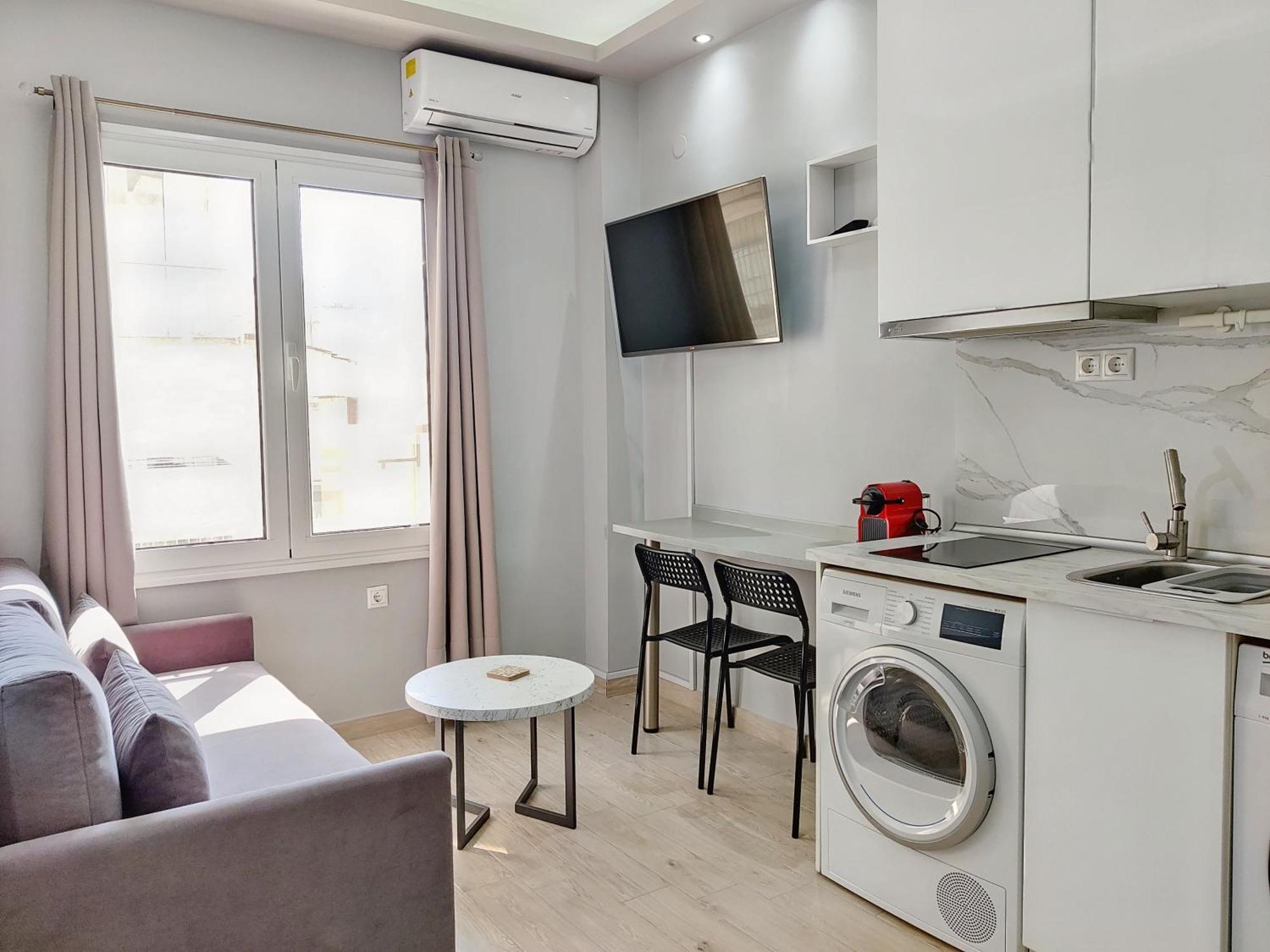 Pretty Petitie Fully Equipped City Center Studio Солун Екстериор снимка